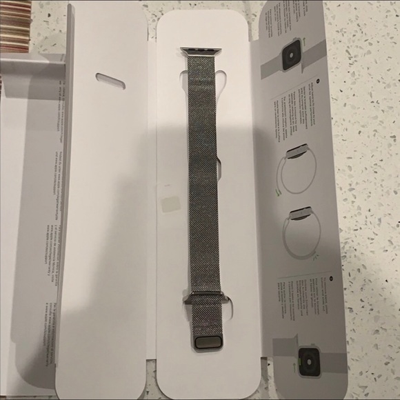 Apple Watch Stainless Steel Milanese Loop Band - Picture 1 of 3